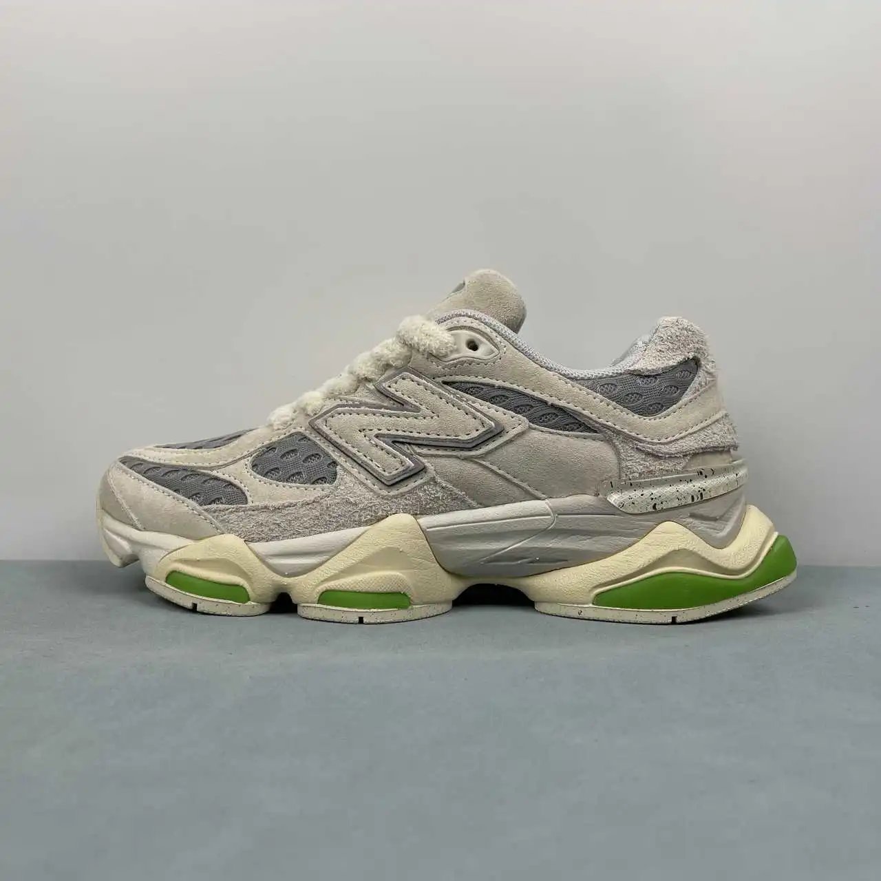 New Balance 9060 U9060BW1 thumbnail 4