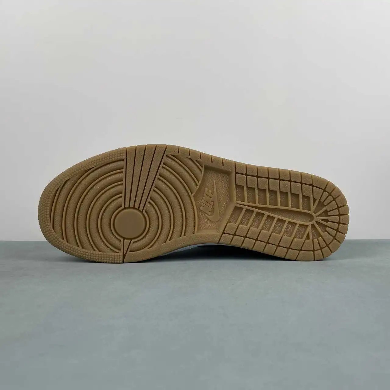 Air Jordan 1 Low 553558-146 11