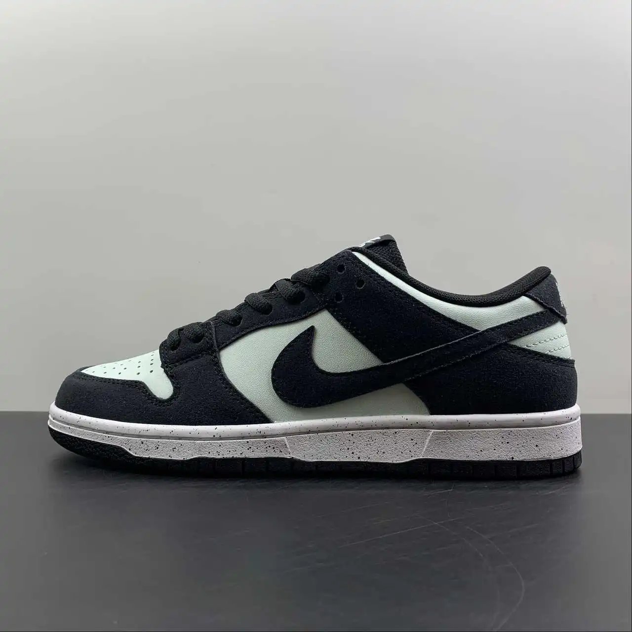 Nike Dunk Low 854866-003 thumbnail 4