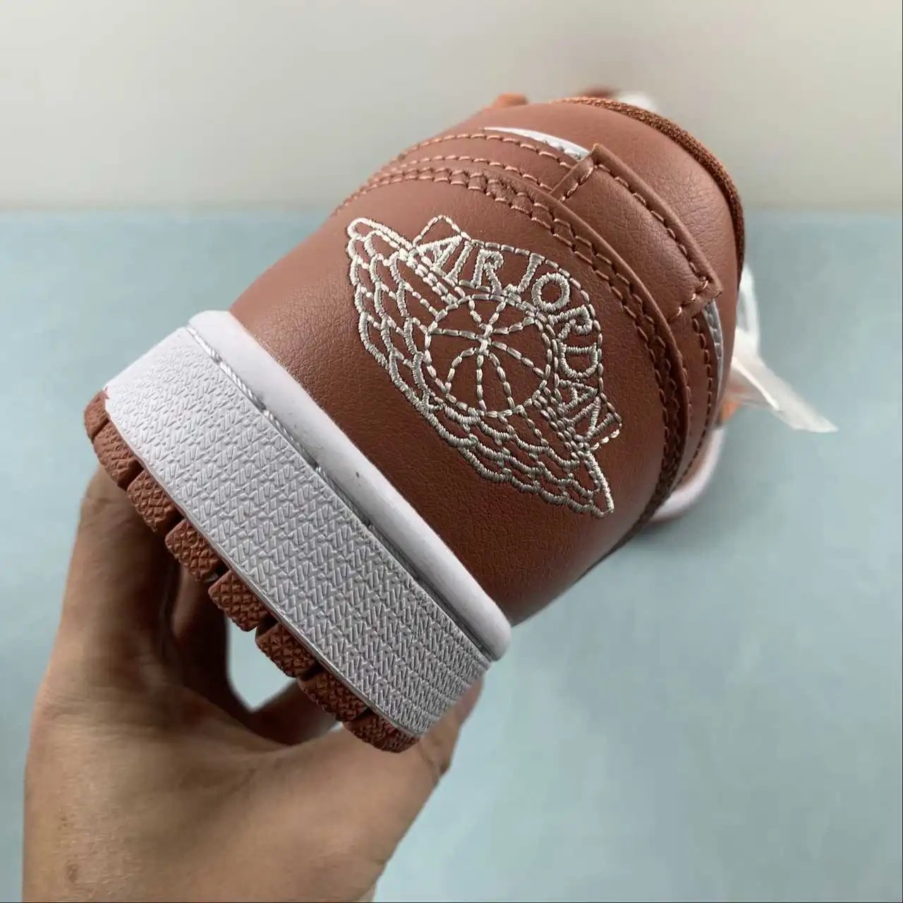 Air Jordan 1 Low DC0774-080 10