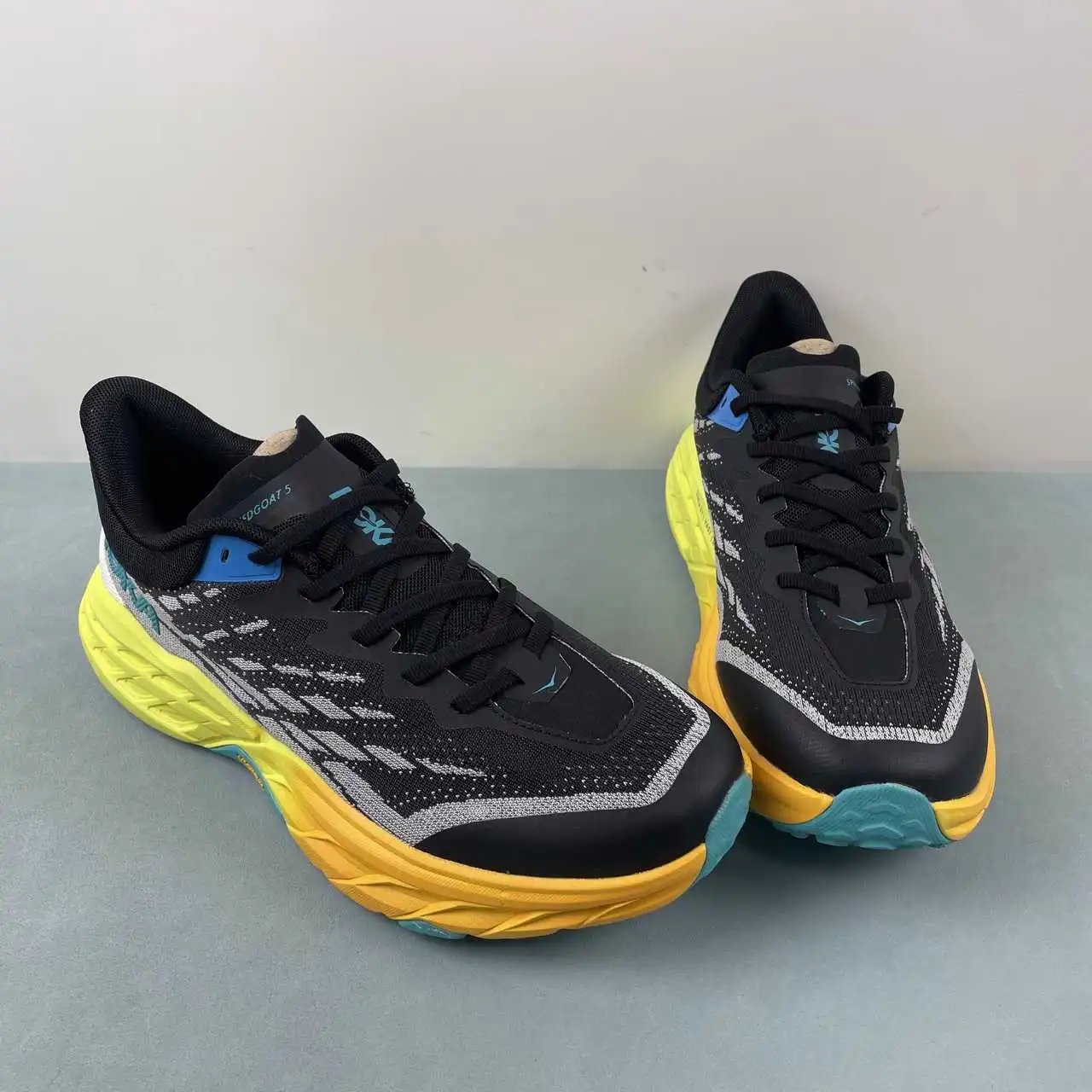 HOKA Speedgoat 5 1123157-BEPR thumbnail 2