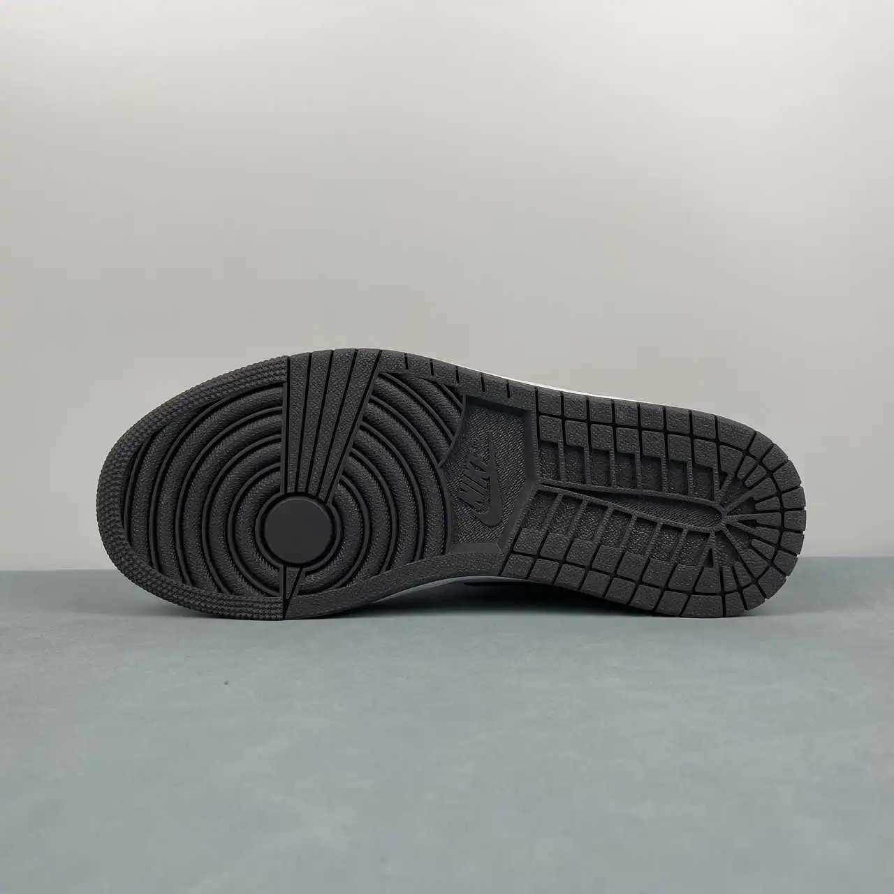 Air Jordan 1 Low 553558-044 11