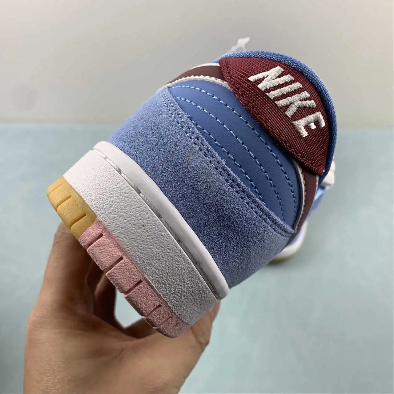 Nike Dunk Low DQ4040-400 10