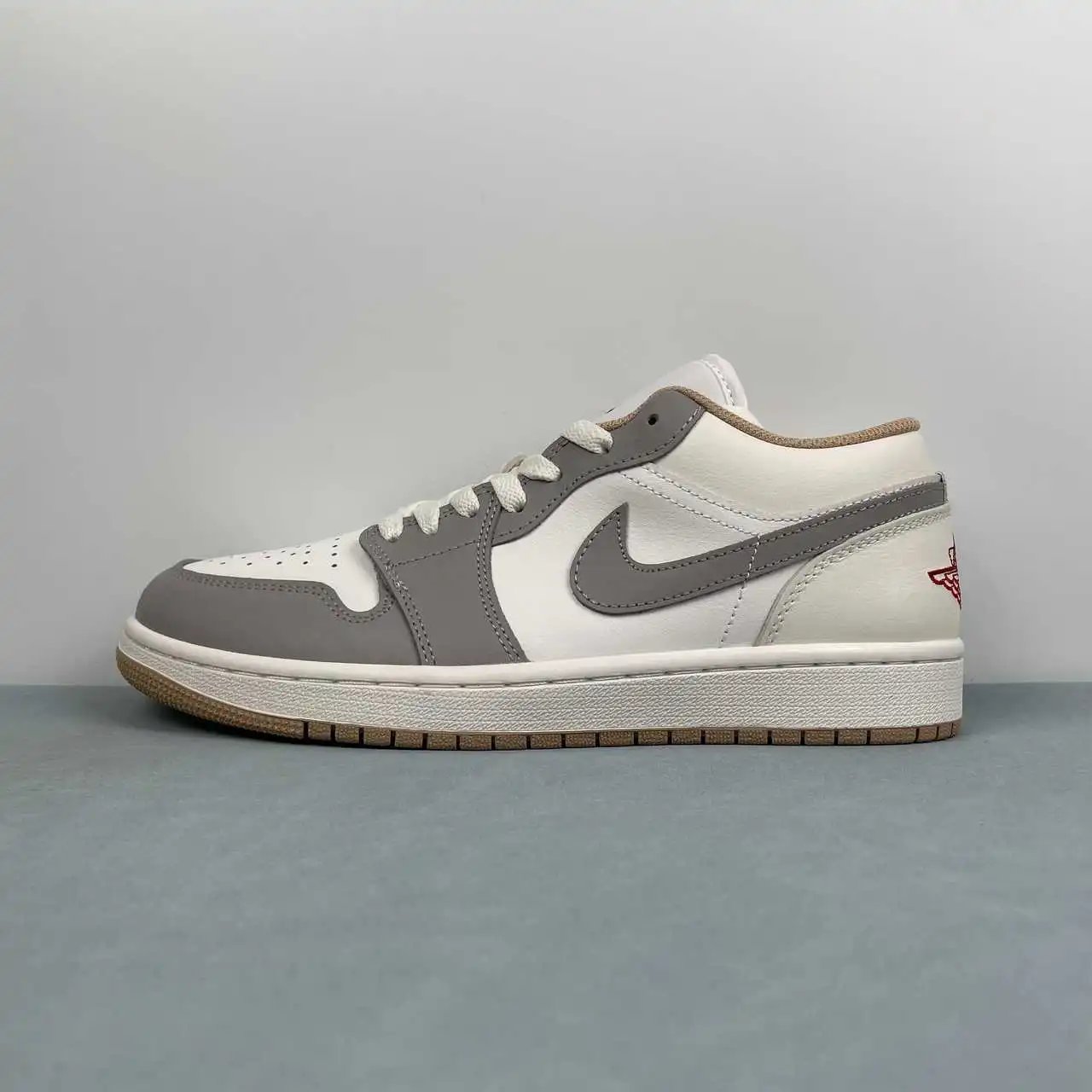 Air Jordan 1 Low 553558-169 5