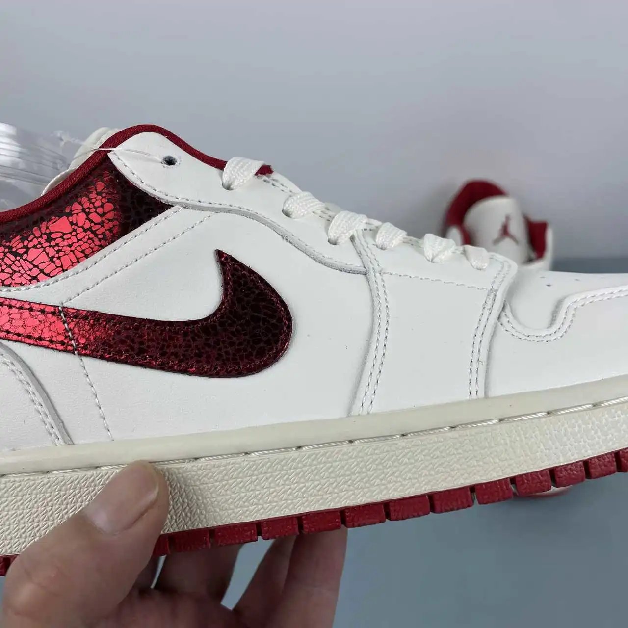 Air Jordan 1 Low HJ9338-106 9