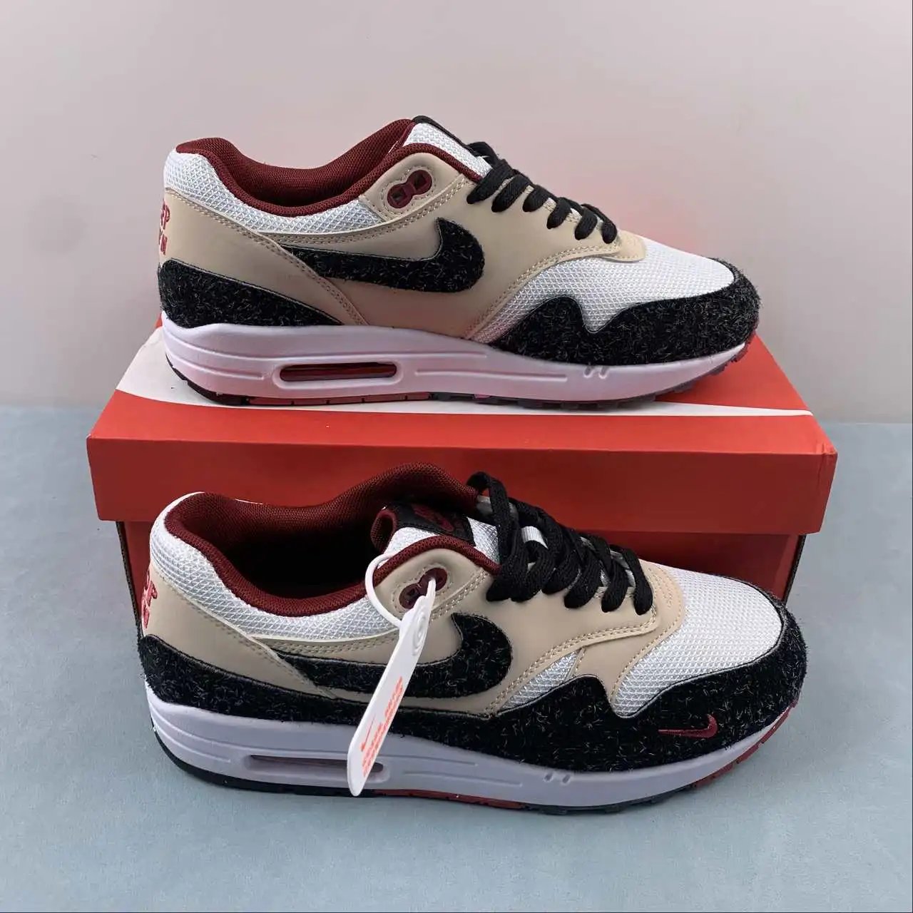 Nike Air Max1 FD5743-200