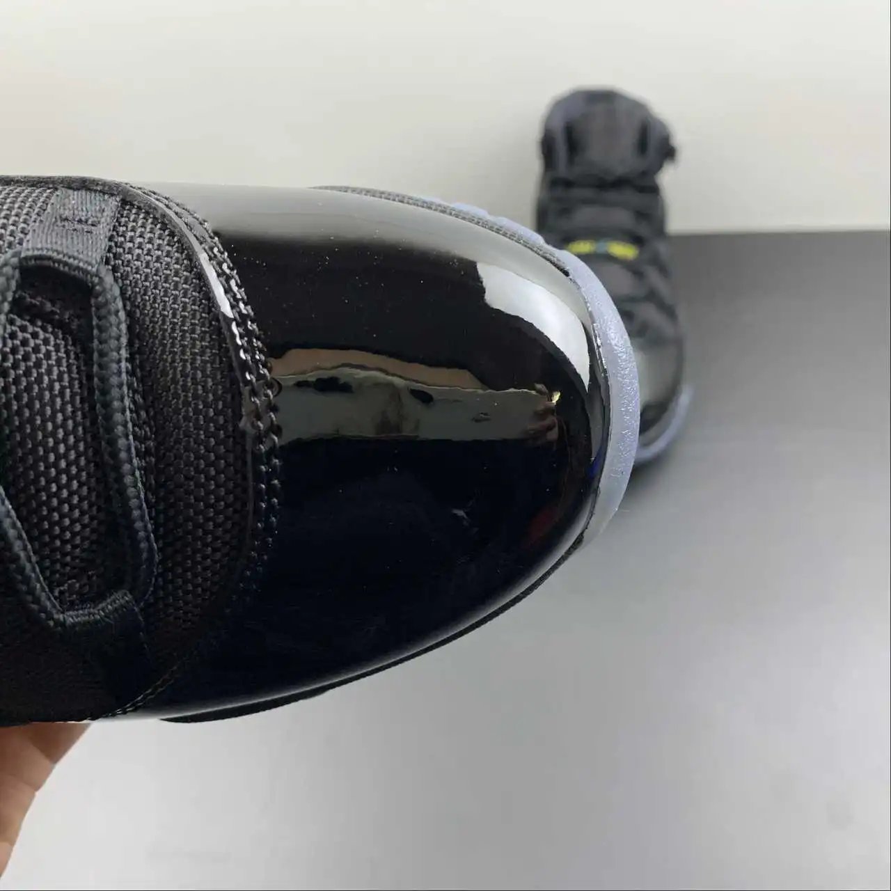 Air Jordan 11 378038-006 7