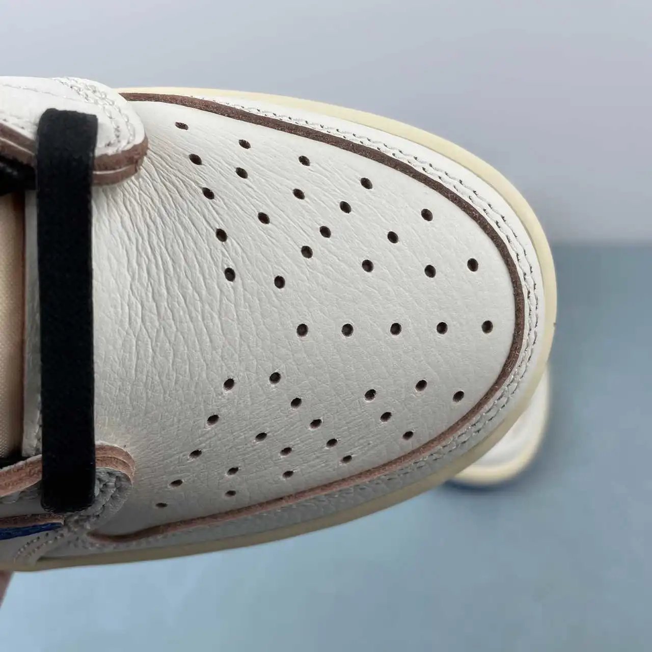 Air Jordan 1 Low DM7866-104 10