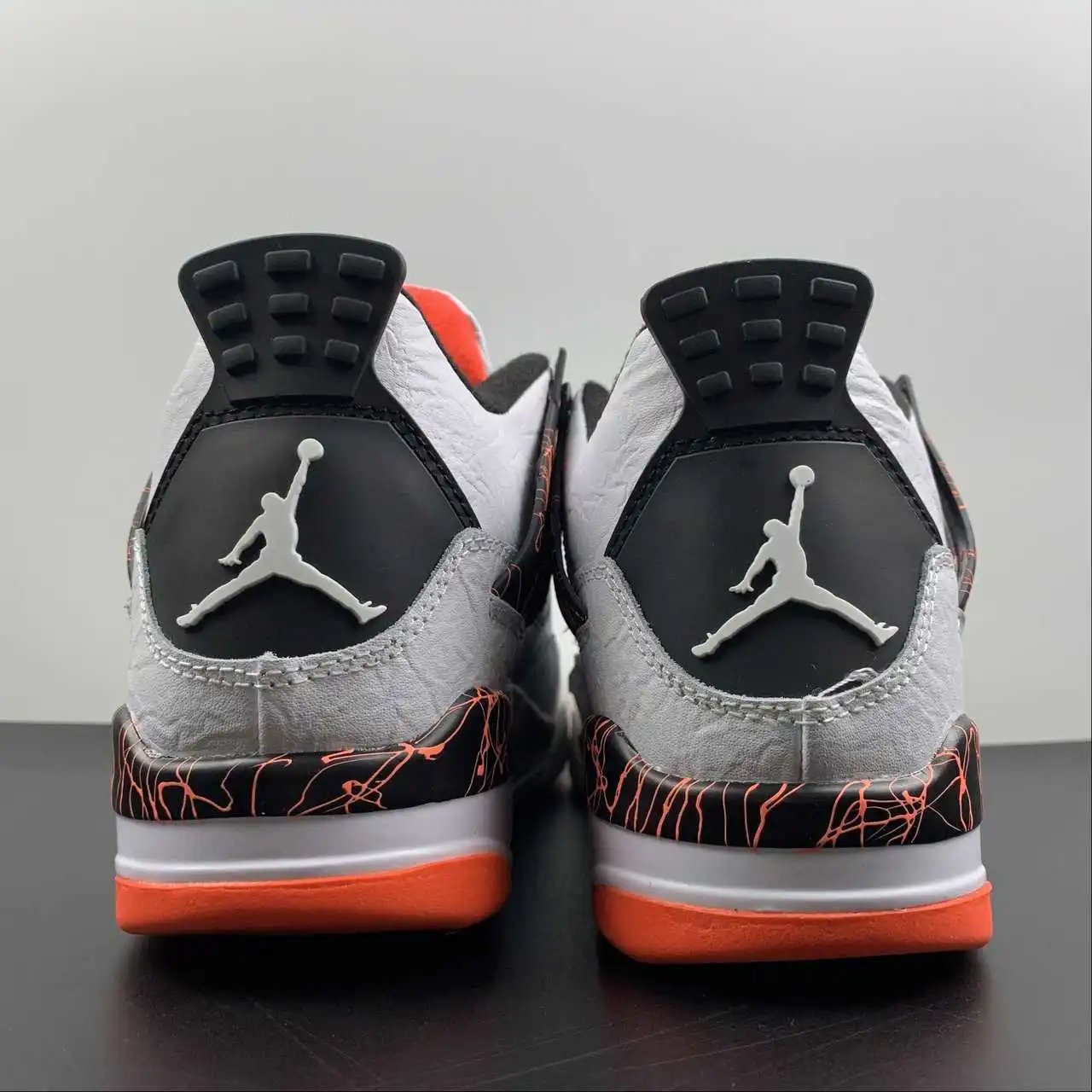 Air Jordan 4 308797-116 thumbnail 3