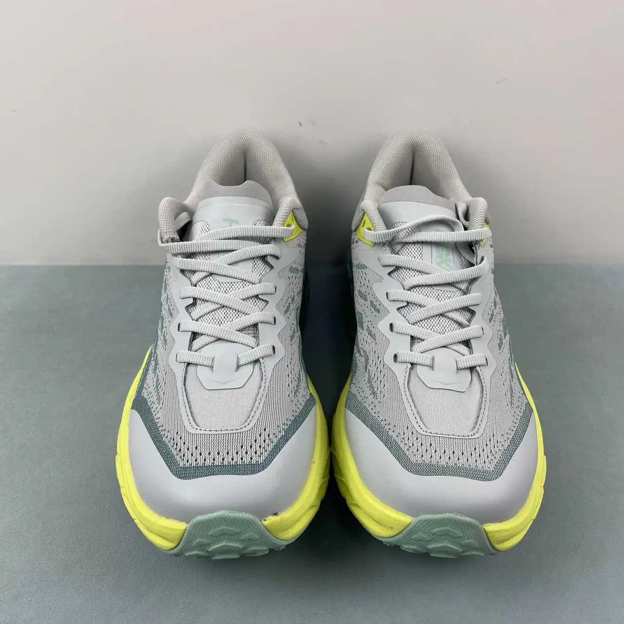 HOKA Speedgoat 5 1123158-MTLL thumbnail 3