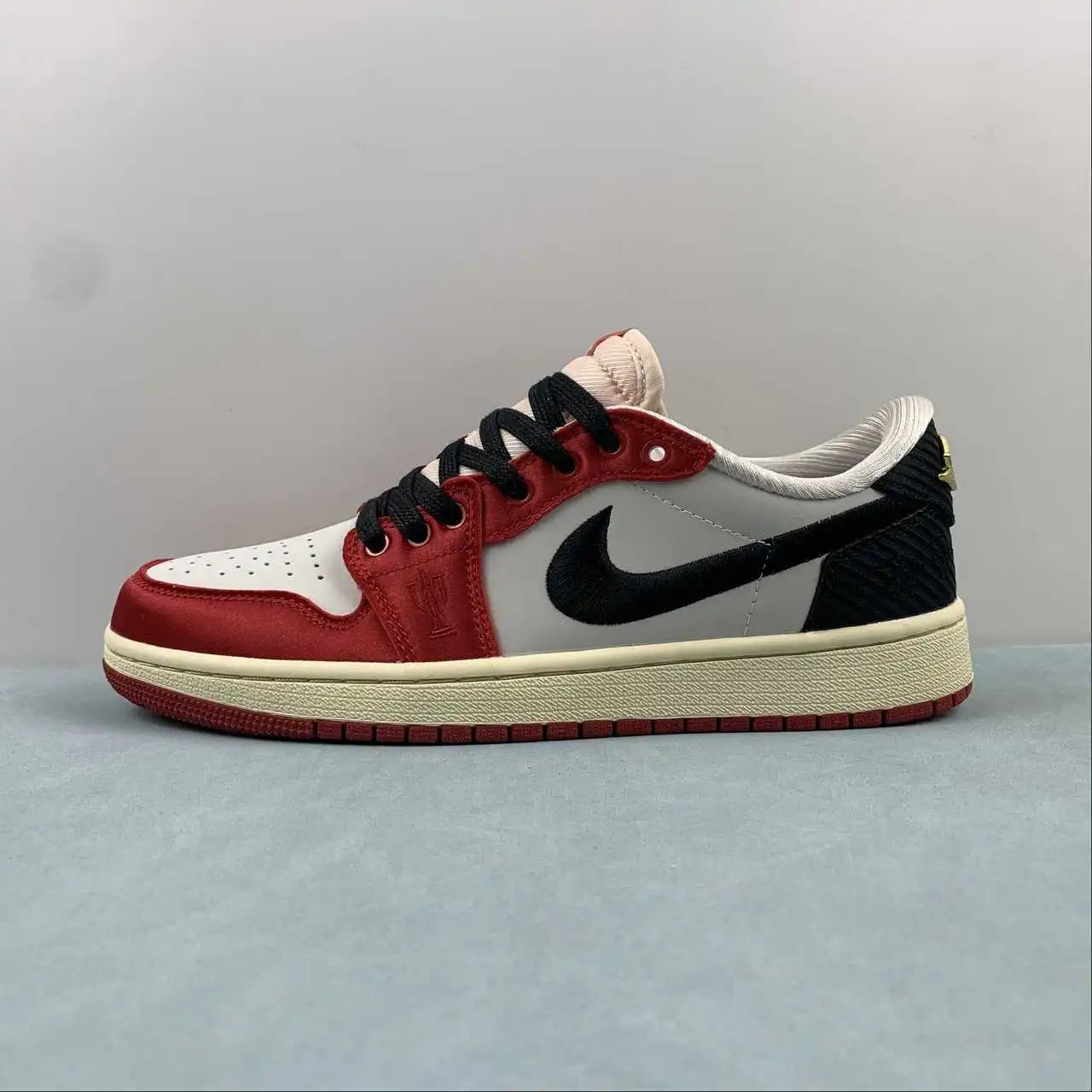 Air Jordan 1 Low FN0432-100 5