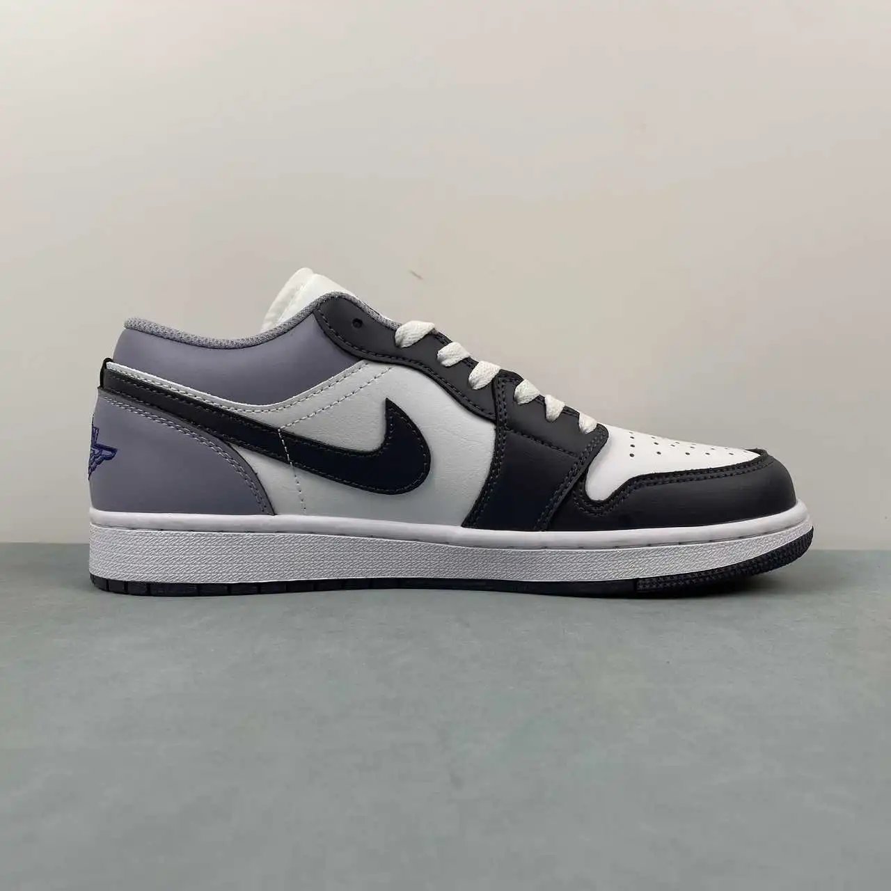 Air Jordan 1 Low 553558-145 6