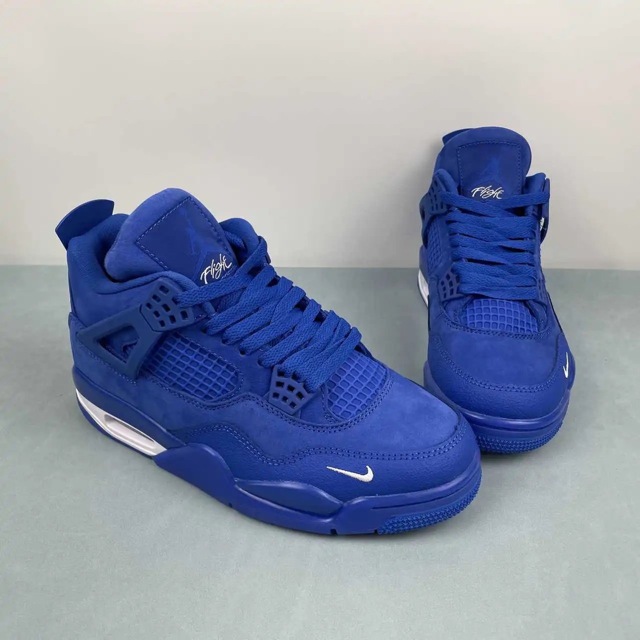 Air Jordan 4 HF4340-400 thumbnail 2