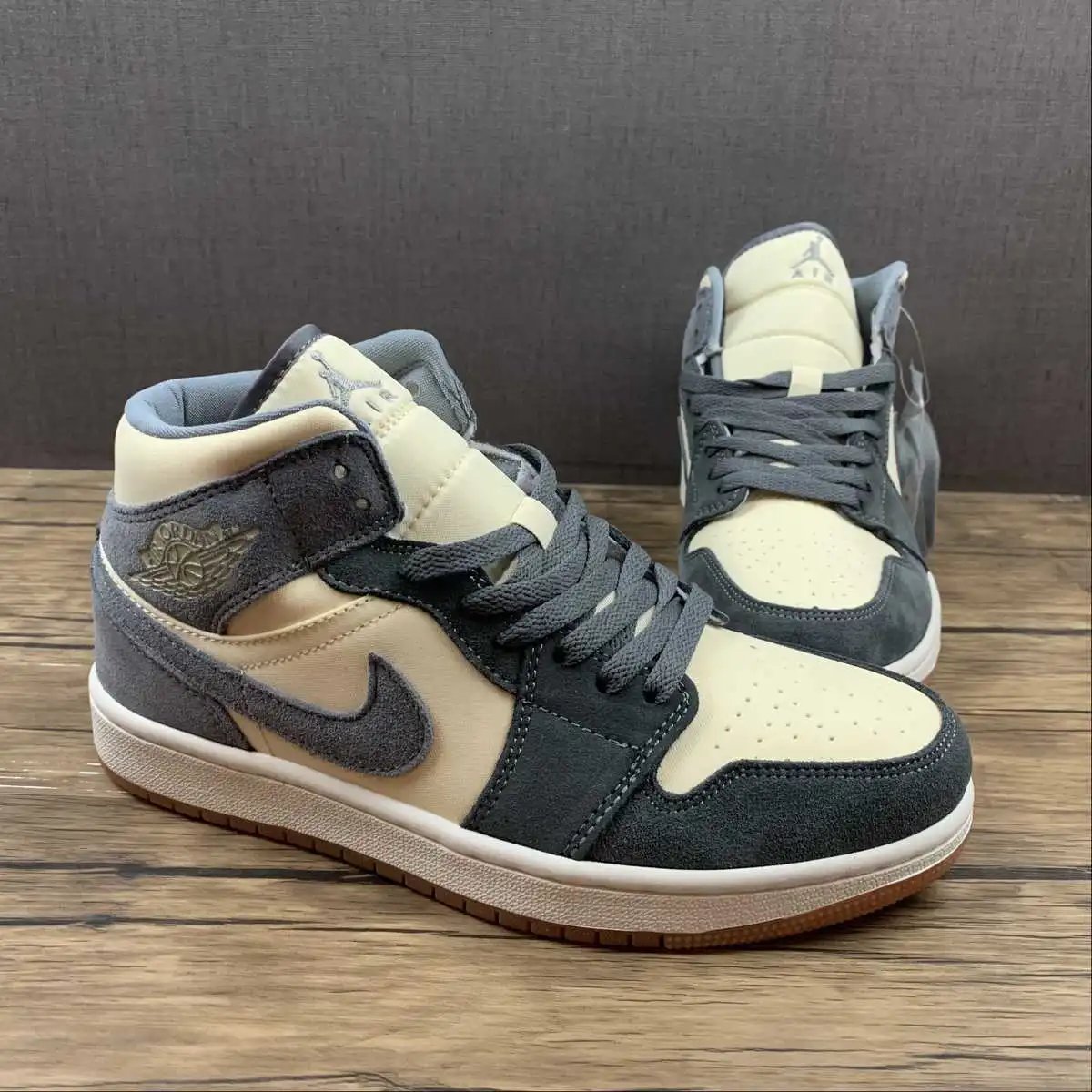 AJ1 Mid Off-White Grey – DN4281-100 thumbnail 2
