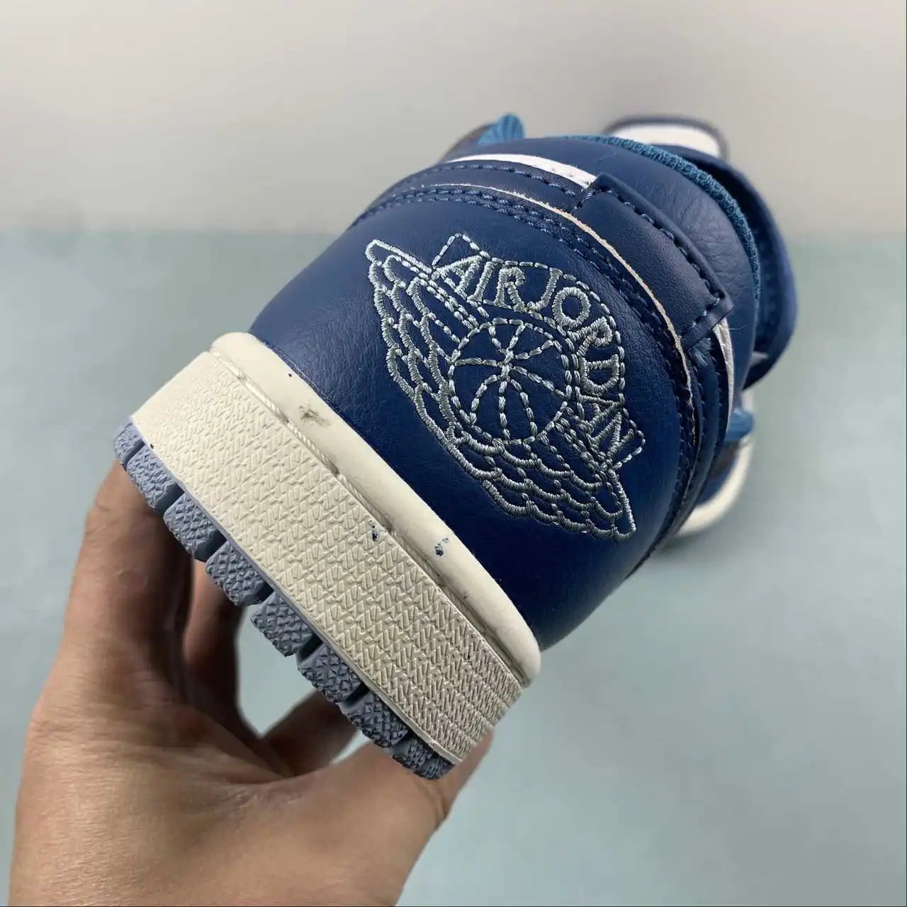 Air Jordan 1 Low FN5214-141 10