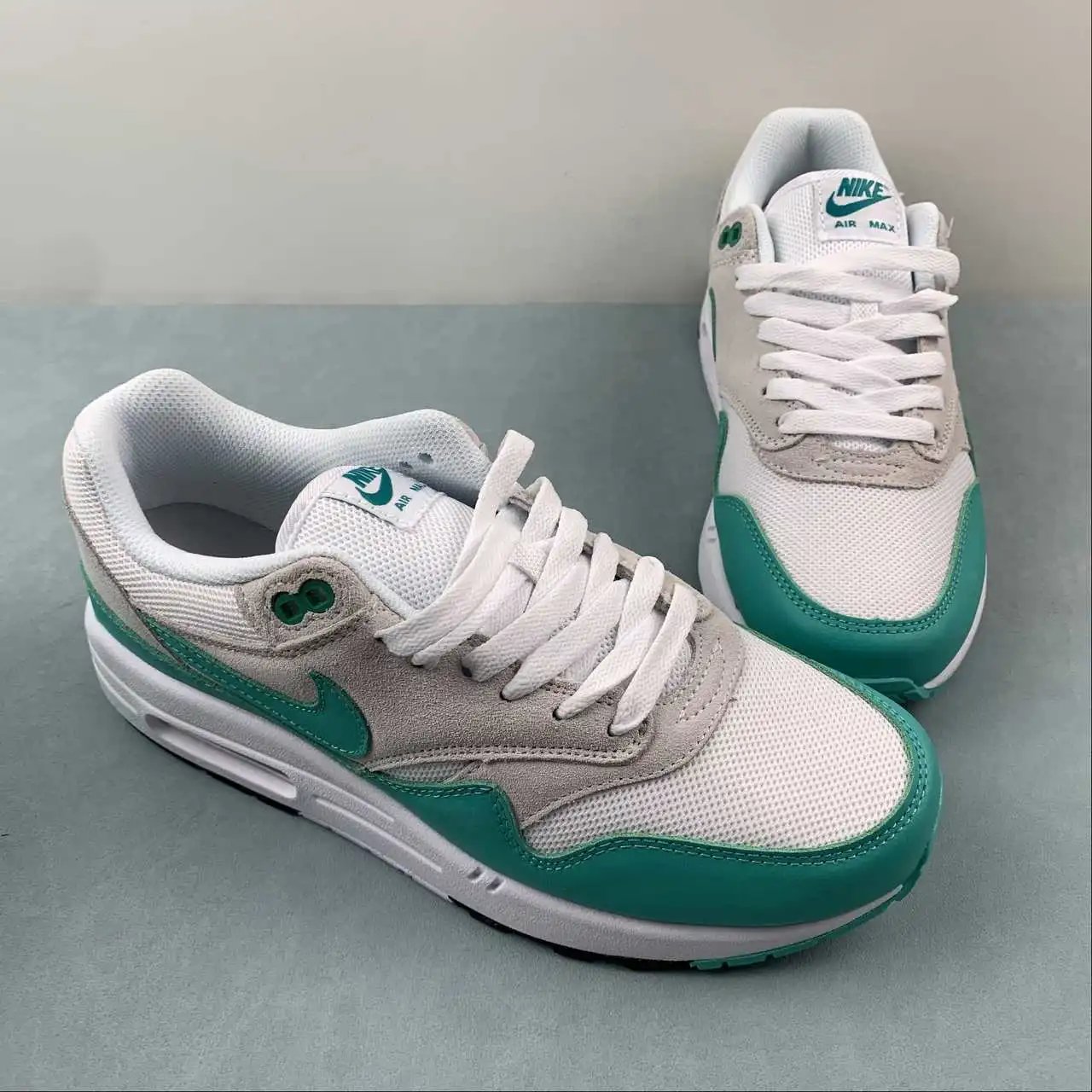 Nike Air Max1 DZ4549-001 thumbnail 2
