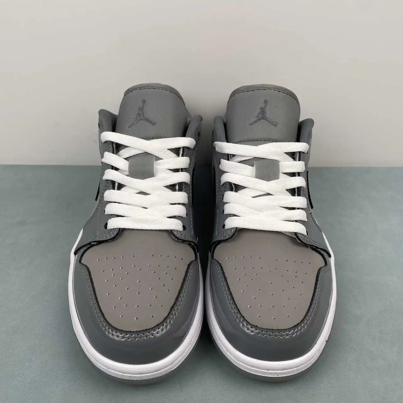 Air Jordan 1 Low HF3148-011 thumbnail 3