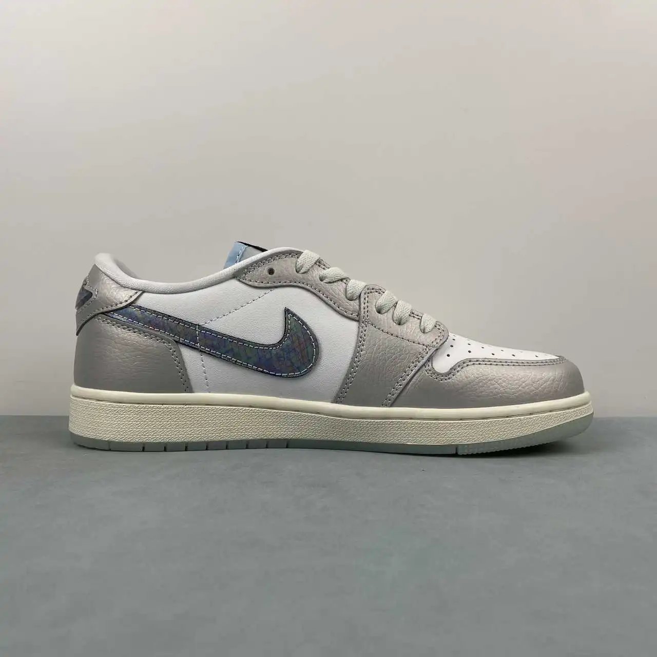 Air Jordan 1 Low HF3144-100 6