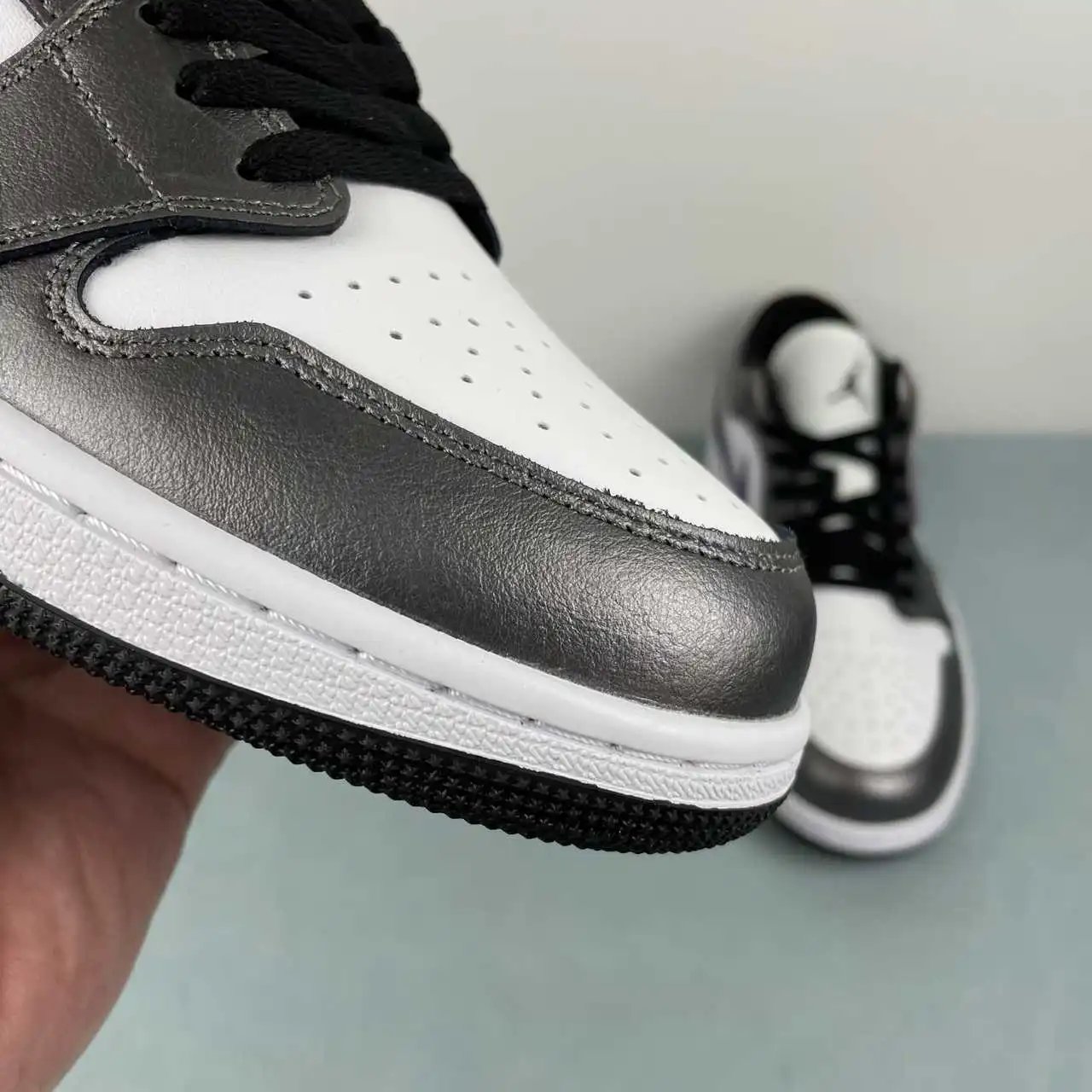 Air Jordan 1 Low HJ5910-105 7