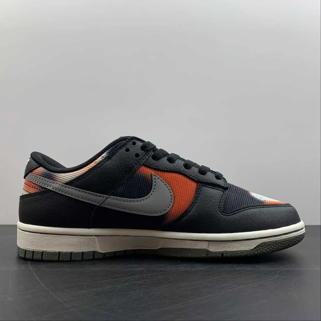 Nike Dunk Low DM0108-001 5
