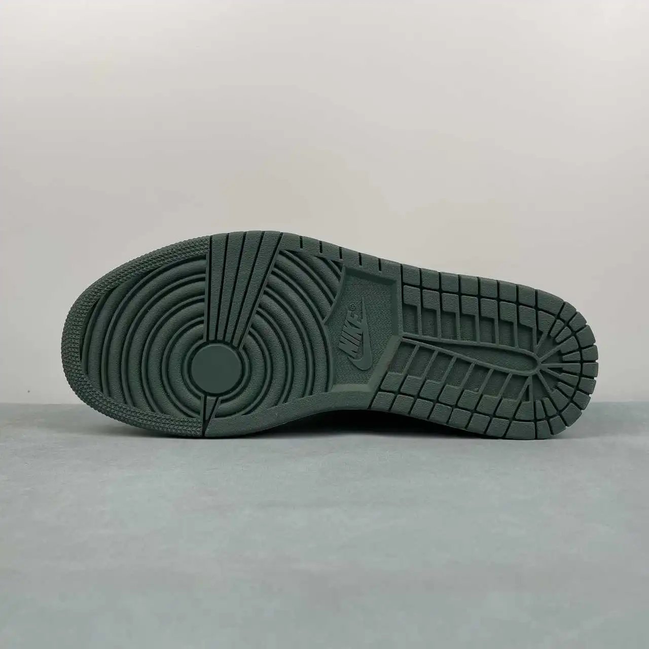 Air Jordan 1 Low DM7866-199 11