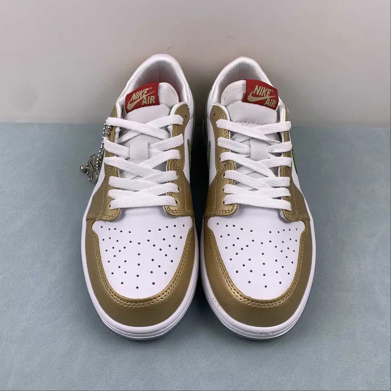 Air Jordan 1 Low FQ6593-100 thumbnail 3