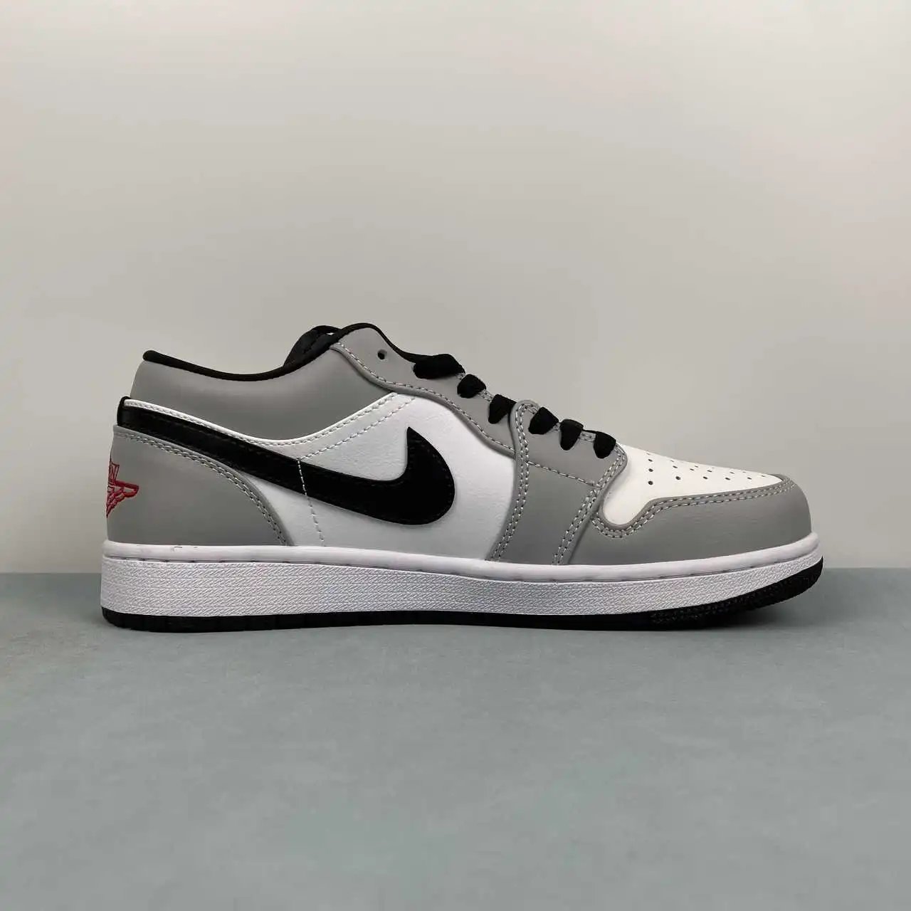 Air Jordan 1 Low 553558-030 6