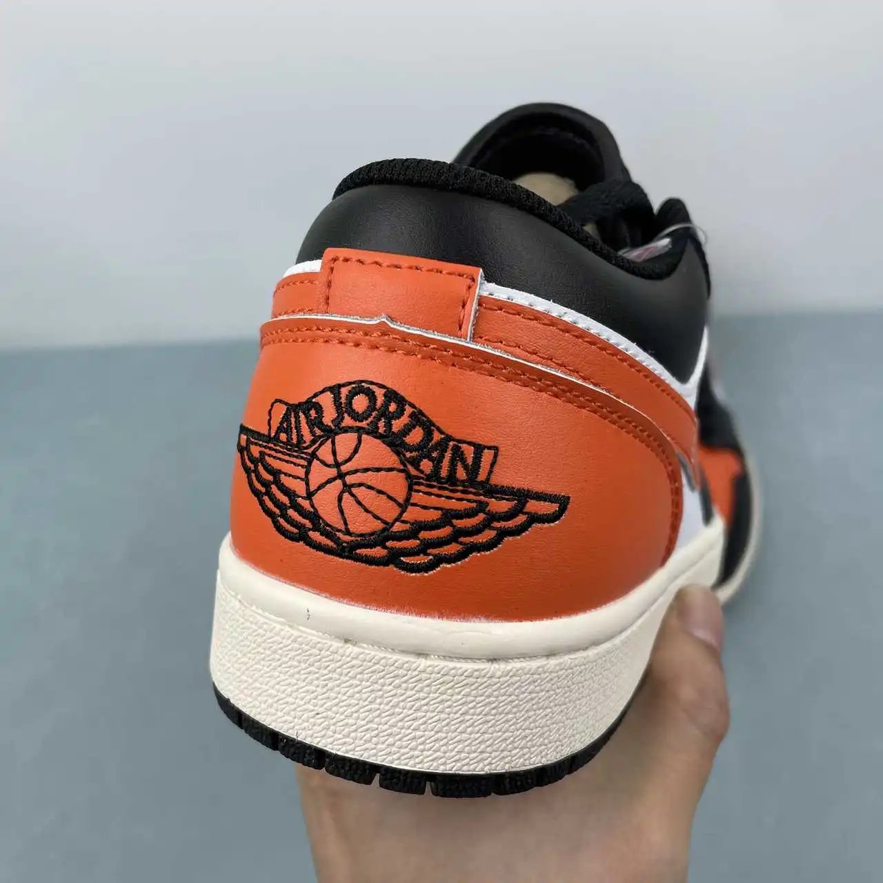Air Jordan 1 Low 553558-081 8