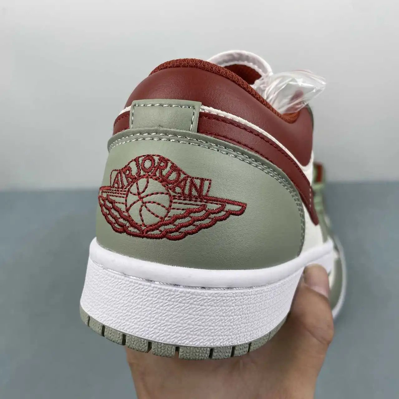 Air Jordan 1 Low 553558-133 8