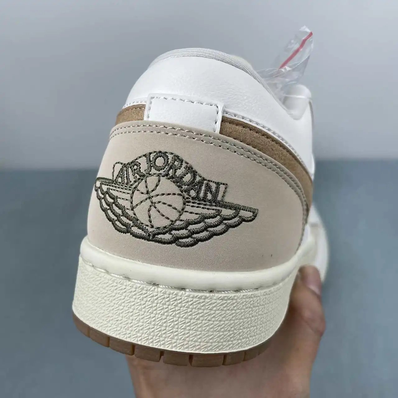 Air Jordan 1 Low IB8855-121 8
