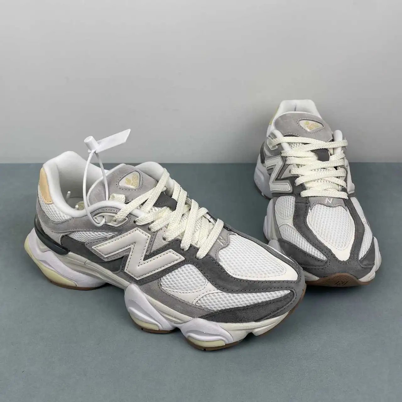 New Balance 9060 U9060AUB thumbnail 2