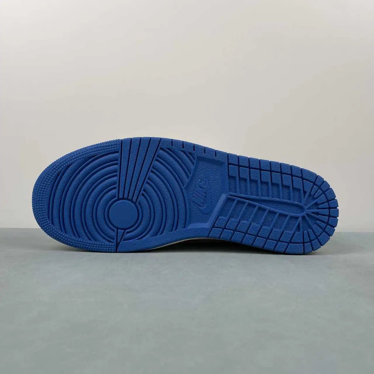 Air Jordan 1 Low DM7866-104 11