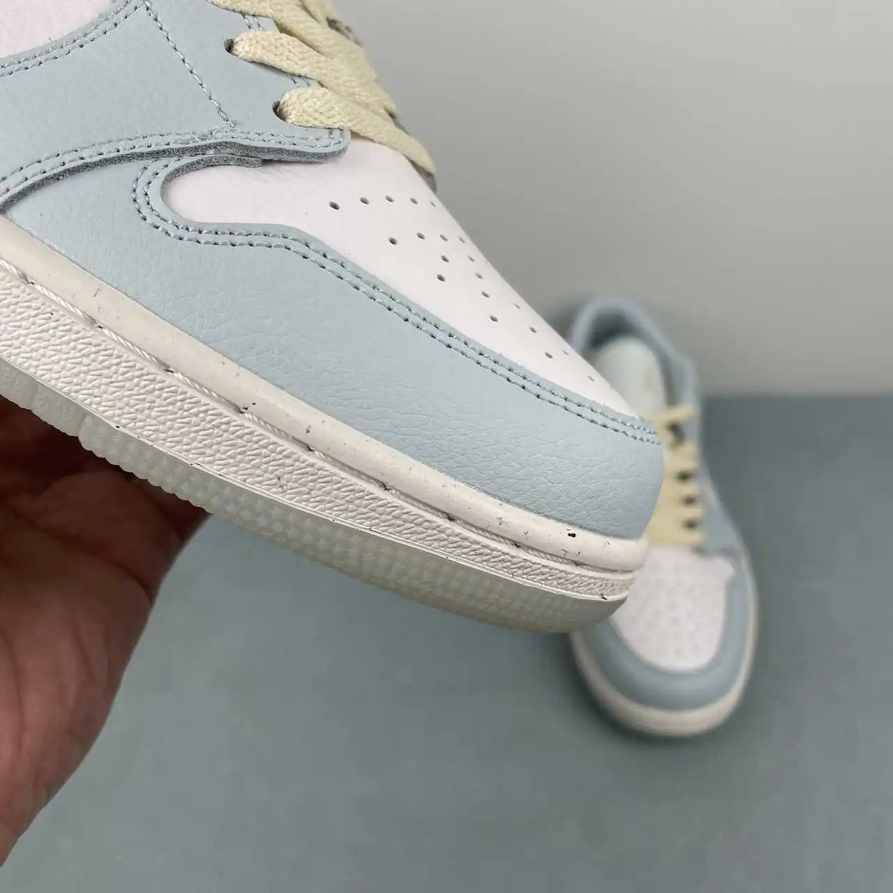 Air Jordan 1 Low HJ5999-400 7
