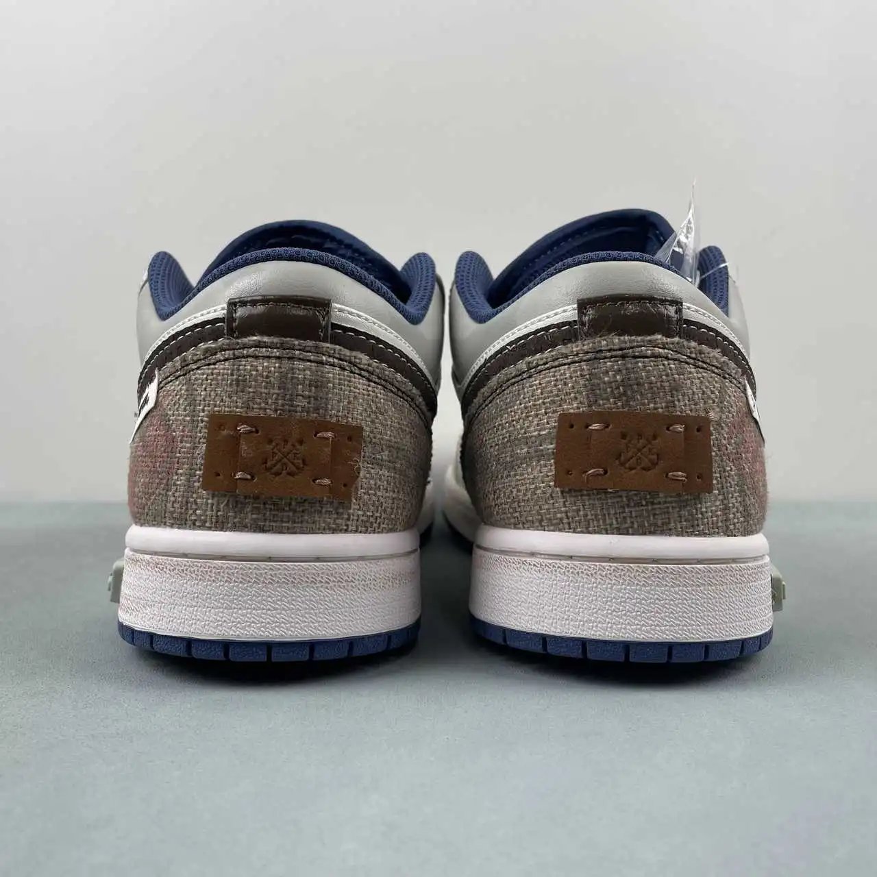 Air Jordan 1 Low 53558-414 thumbnail 3