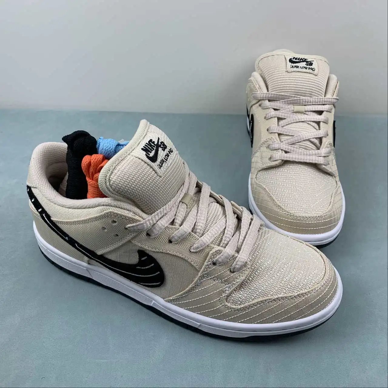 Nike Dunk Low FD2627-200 thumbnail 2