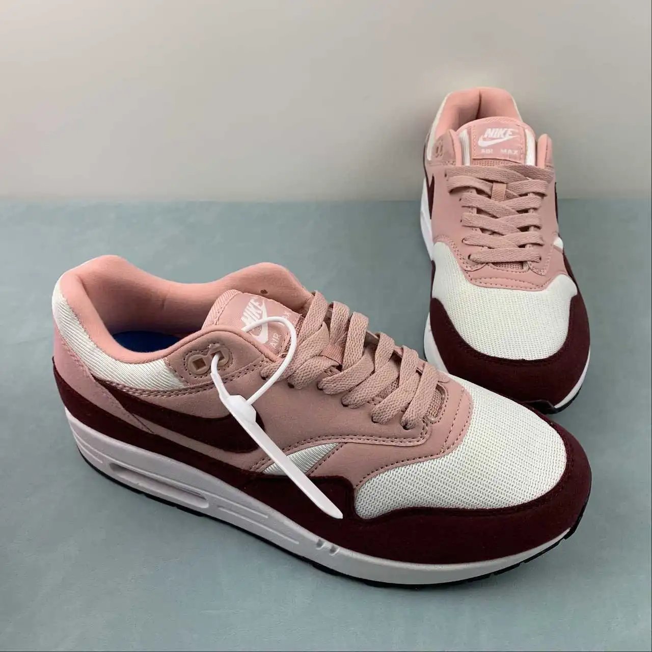 Nike Air Max1 FJ8314-200 thumbnail 2