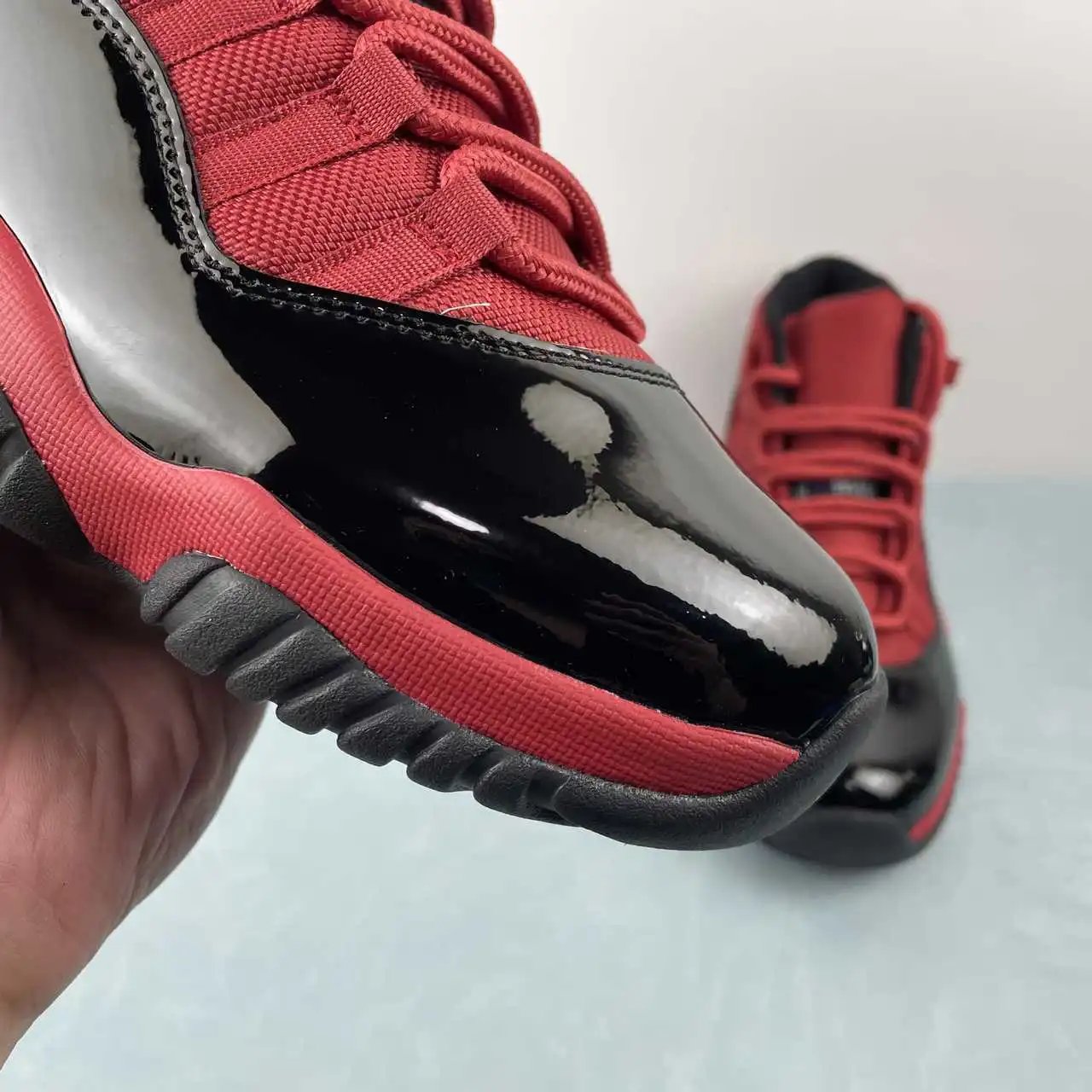 Air Jordan 11 CT8012-600 10