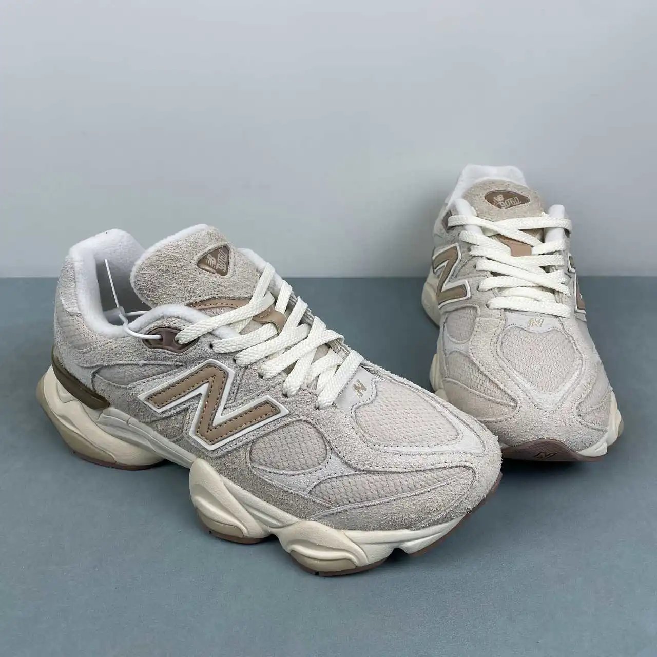 New Balance 9060 U9060CCB thumbnail 2