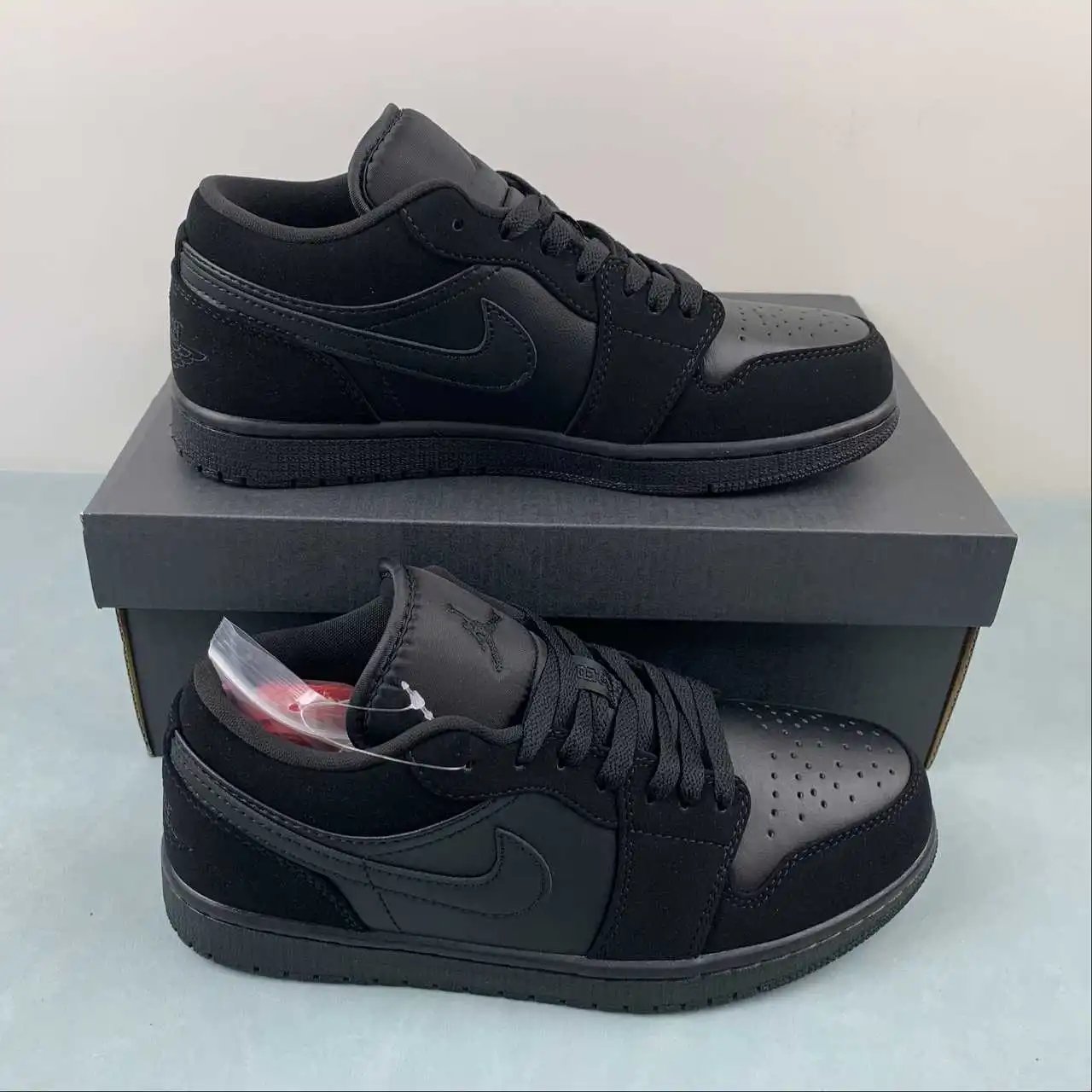 Air Jordan 1 Low 553558-025