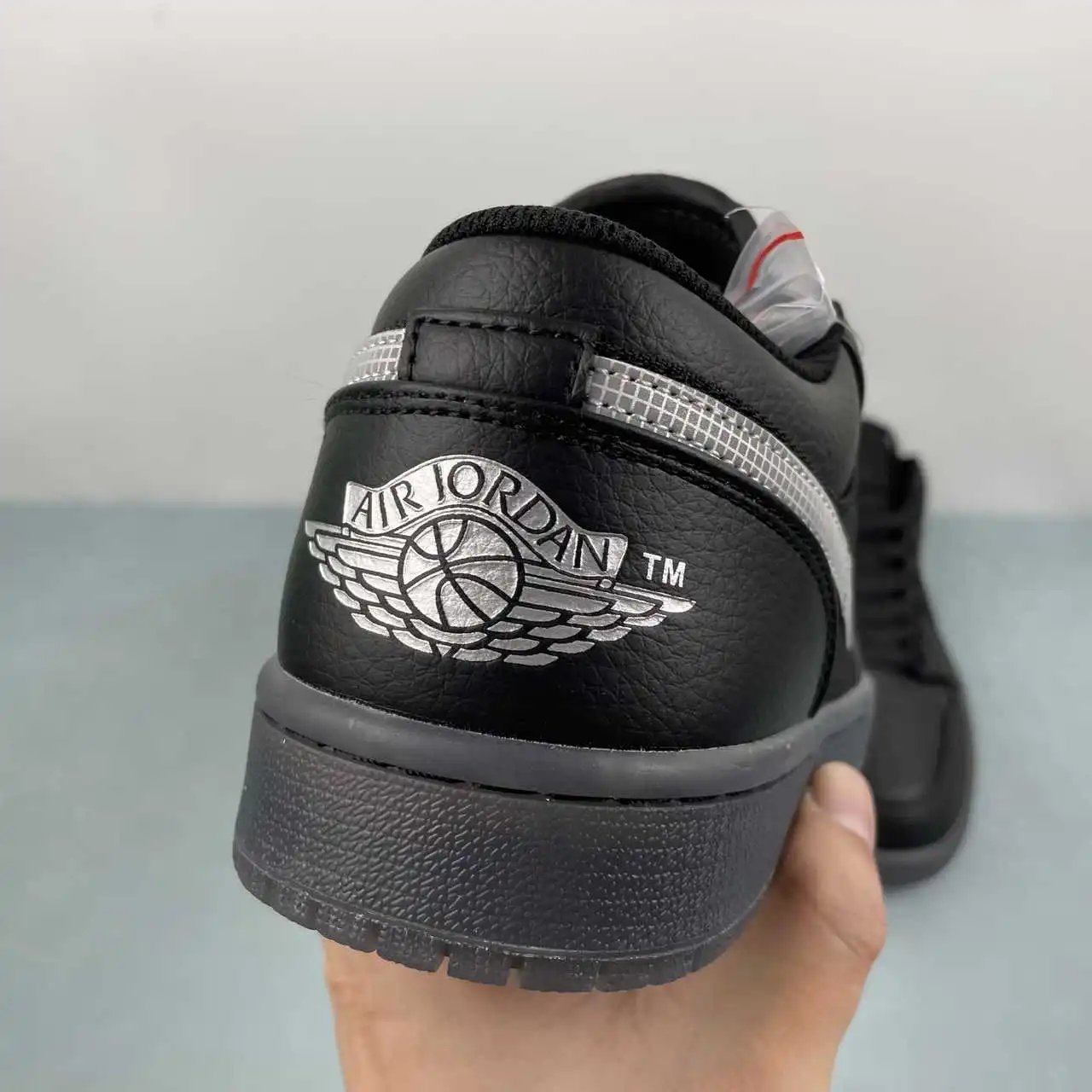 Air Jordan 1 Low HV5968-001 8