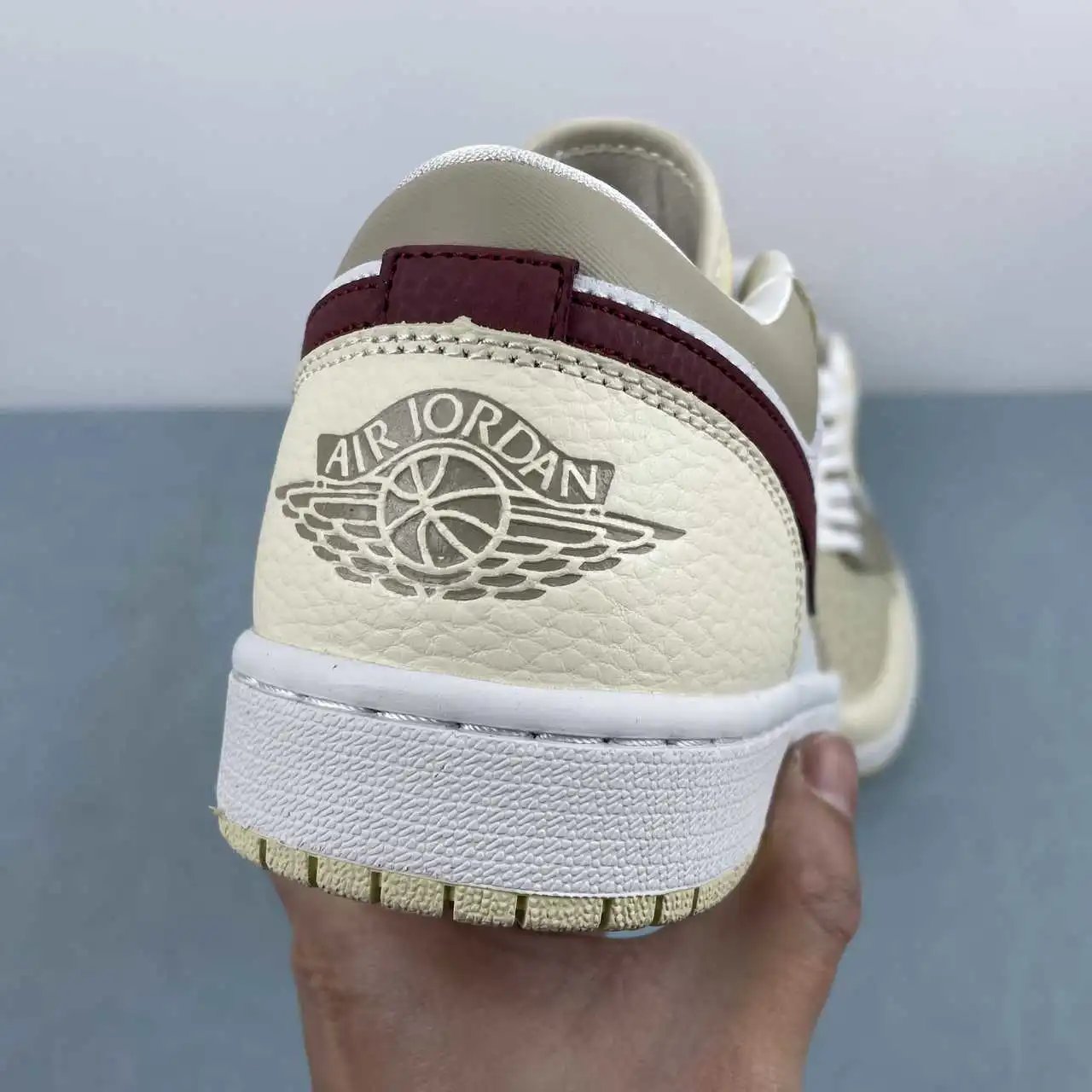 Air Jordan 1 Low HV6530-100 8