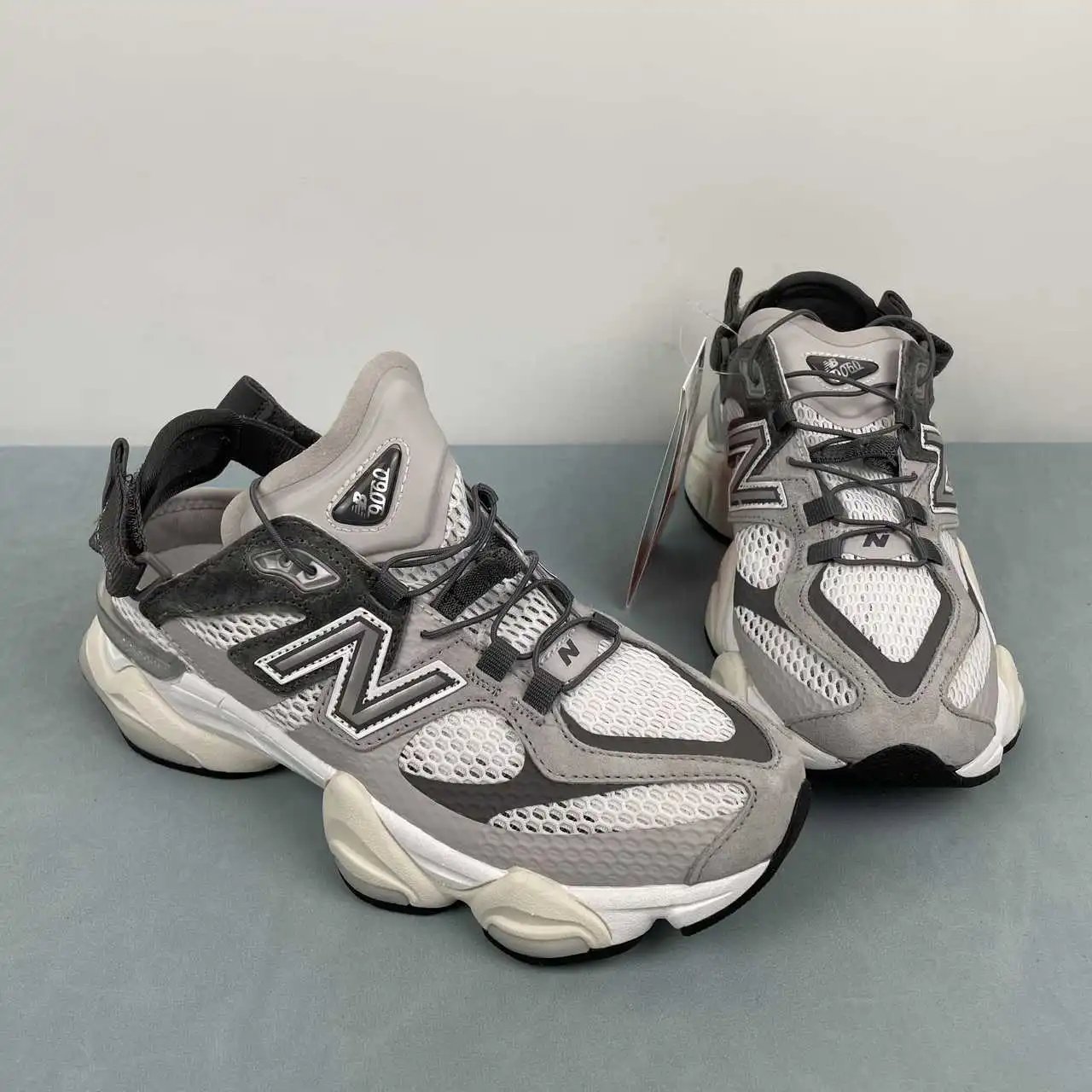 New Balance 9060 U90603FA thumbnail 2