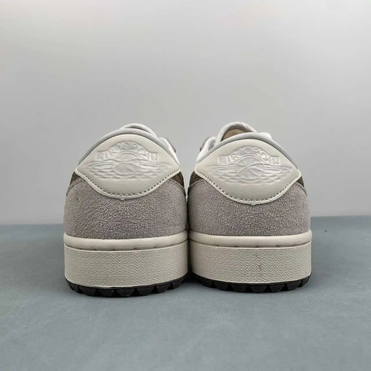 Air Jordan 1 Low DD9315-116 thumbnail 4