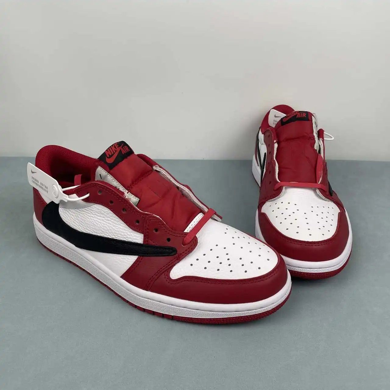 Air Jordan 1 Low DM7866-101 thumbnail 2
