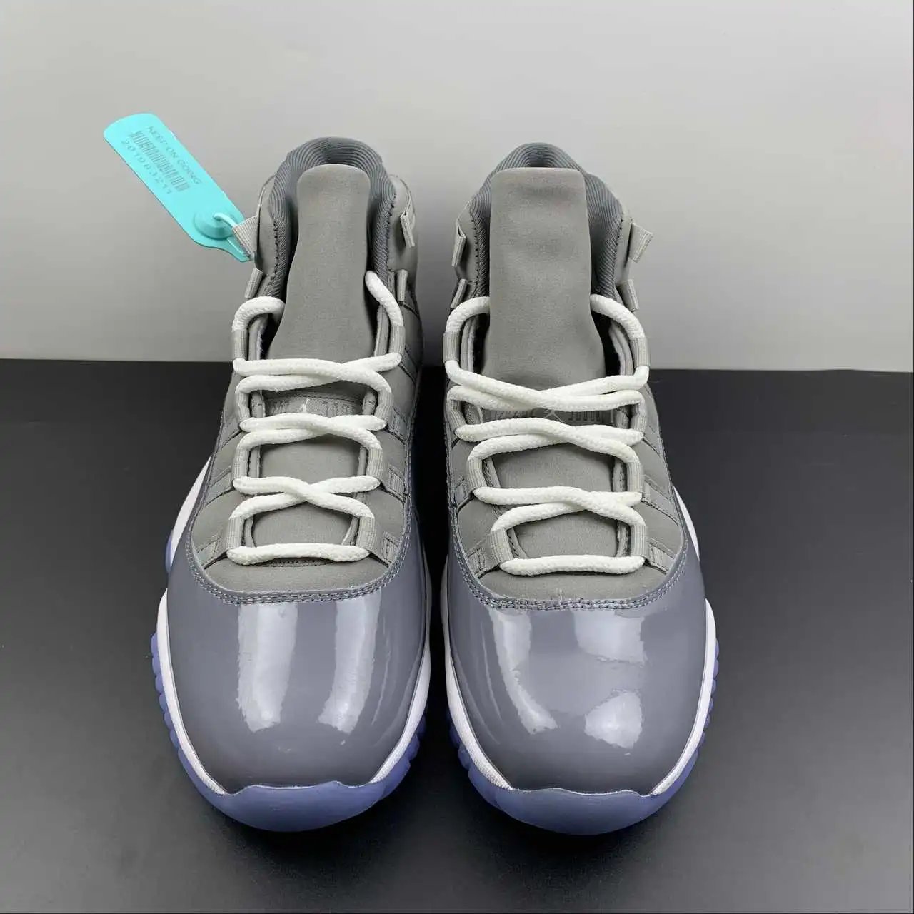 Air Jordan 11 CT8012-005 thumbnail 4