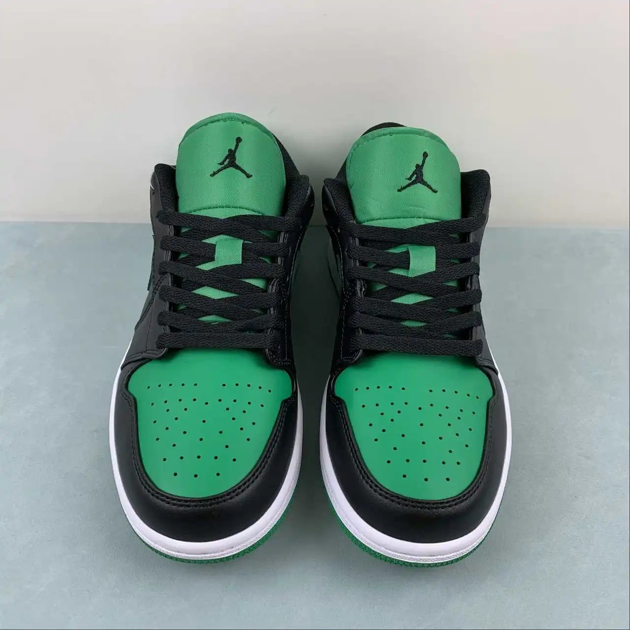 Air Jordan 1 Low 553558-065 thumbnail 3