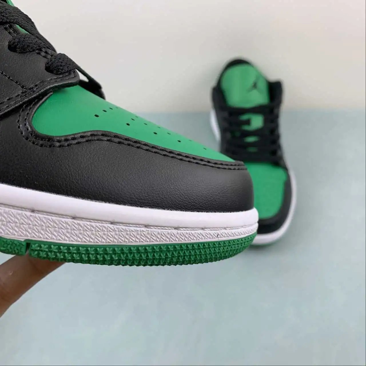 Air Jordan 1 Low 553558-065 7
