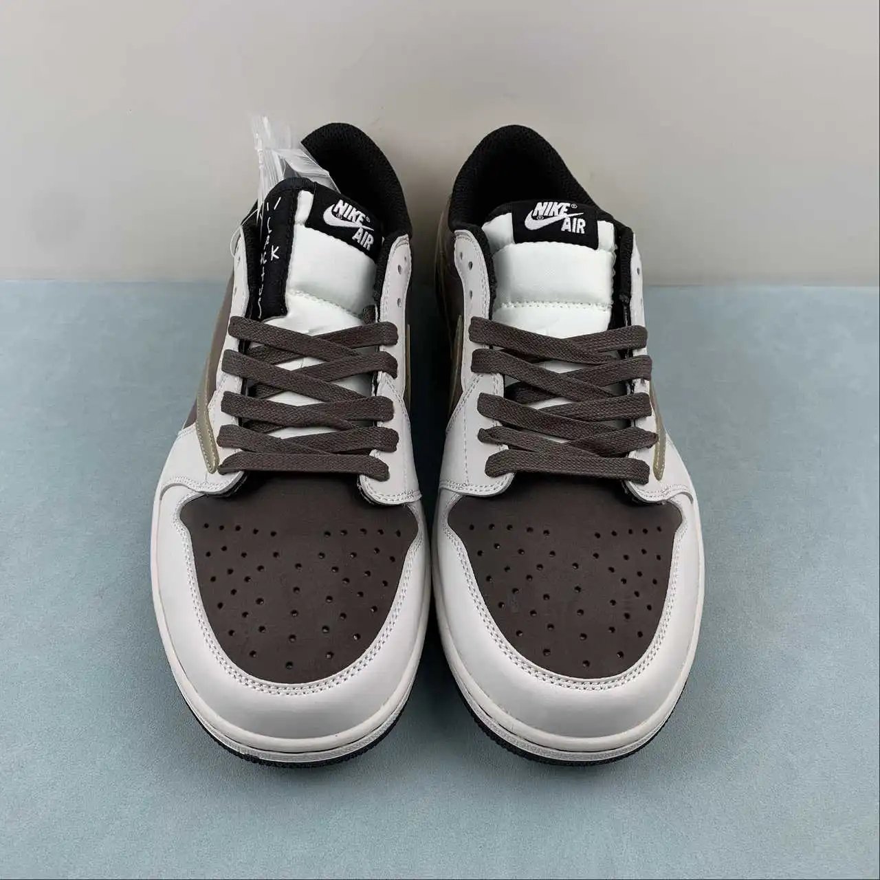Air Jordan 1 Low DM7866-816 thumbnail 3