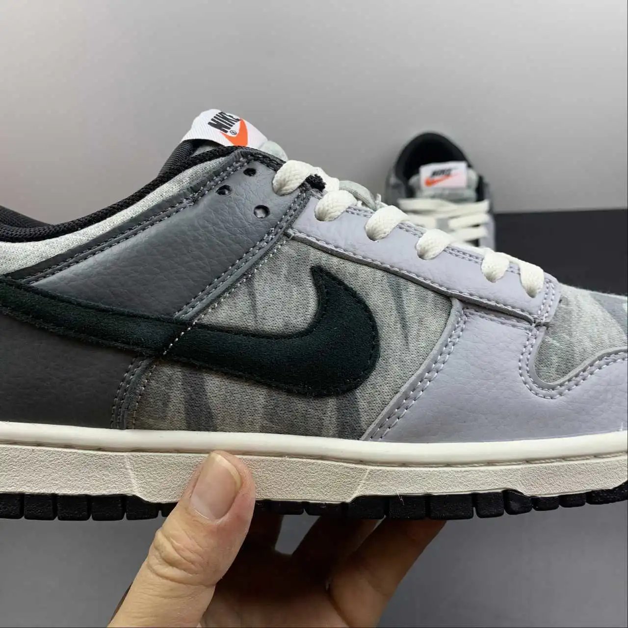 Nike Dunk Low DQ5015-063 6