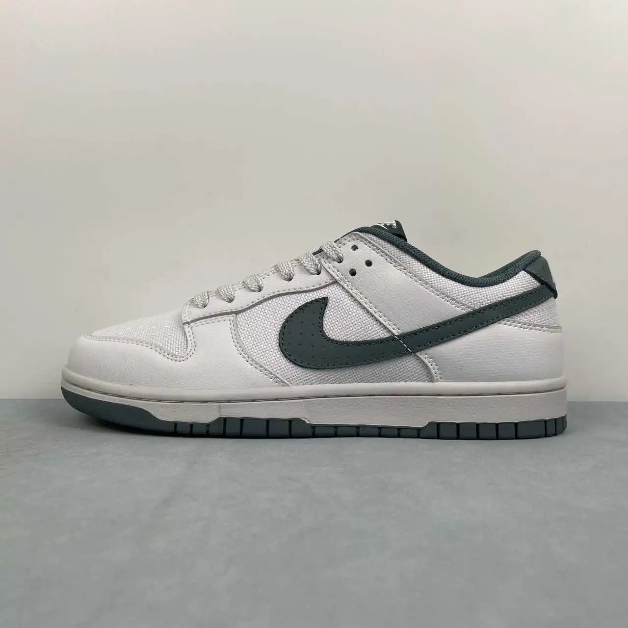 Nike Dunk Low White Grey Green – IH1940-002 thumbnail 4